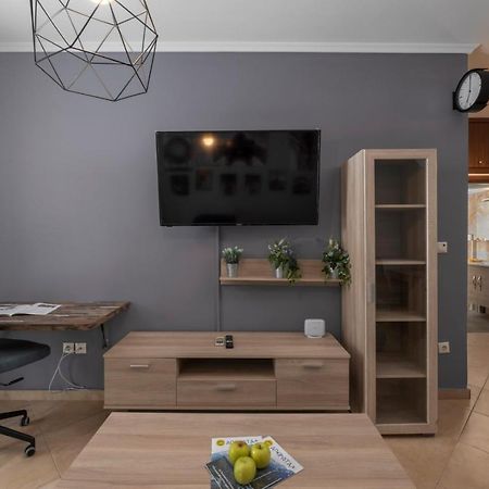 Kosmos Service Apartment City Center 2 With Additional Cost Parking Salonic Exterior foto